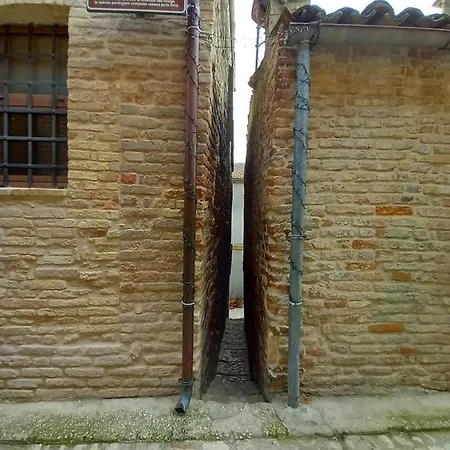 Tra Cielo E Mare Ripatransone